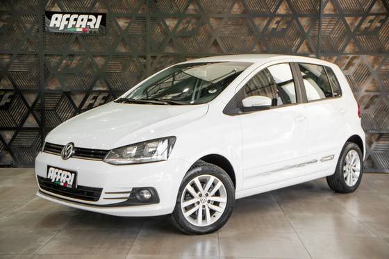 VOLKSWAGEN FOX 1.6 MSI TOTAL FLEX CONNECT 4P MANUAL VOLKSWAGEN FOX 1.6 MSI TOTAL FLEX CONNECT 4P MANUAL